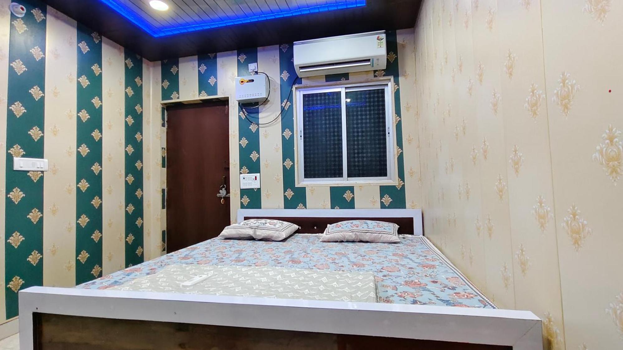 Hotel Raju Homestay Ayodhya 150 Meters From Shree Ram Janmbhoomi Temple 200 Meters From Ayodhya Dham Railway Station Kültér fotó