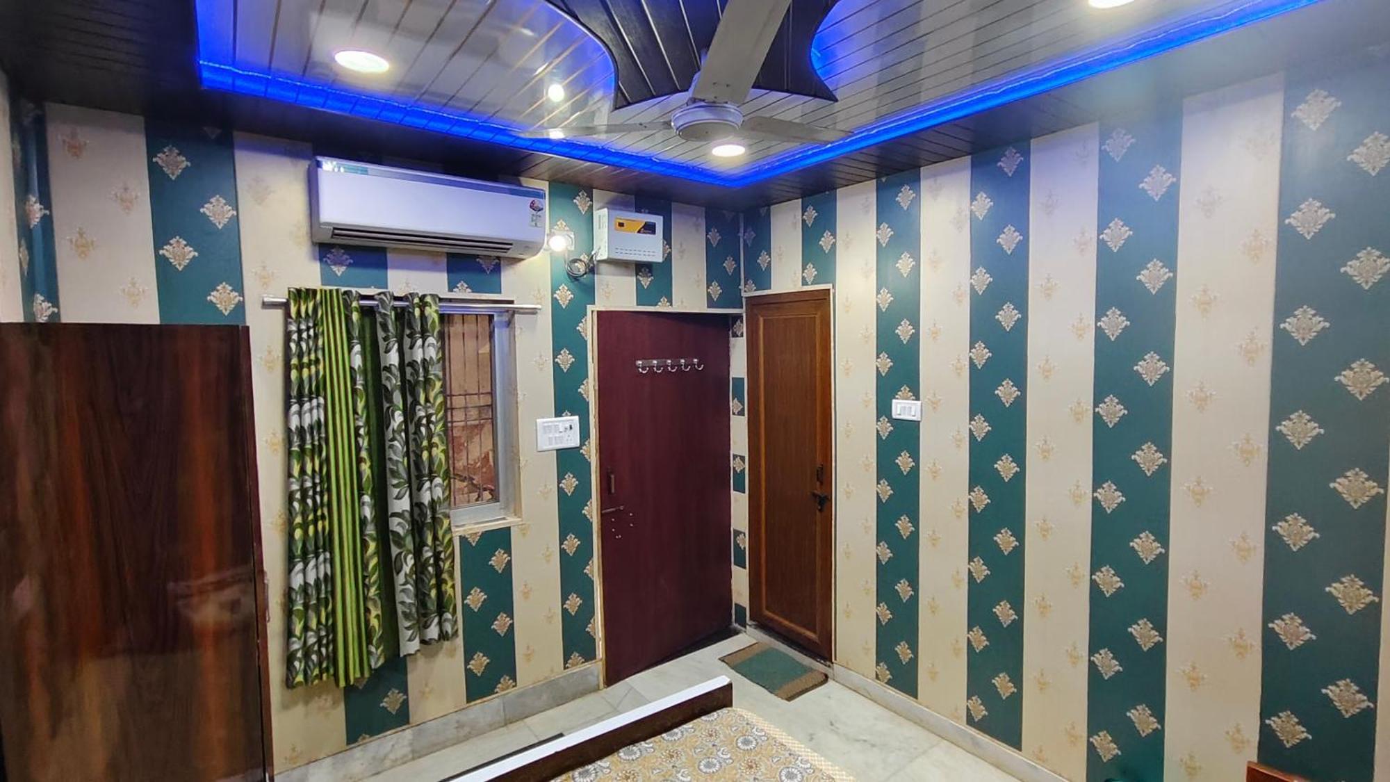 Hotel Raju Homestay Ayodhya 150 Meters From Shree Ram Janmbhoomi Temple 200 Meters From Ayodhya Dham Railway Station Kültér fotó